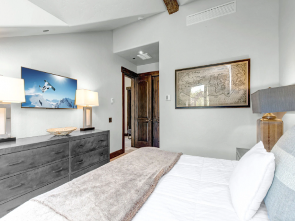 Experience Luxury Ski-In/Ski-Out Living in Deer Valley