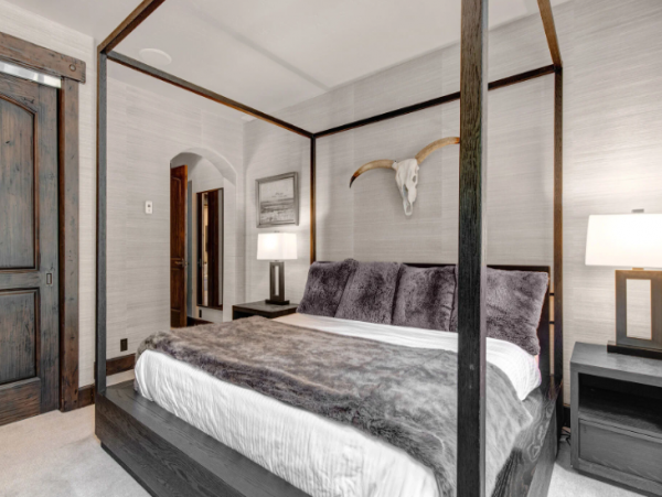 Experience Luxury Ski-In/Ski-Out Living in Deer Valley