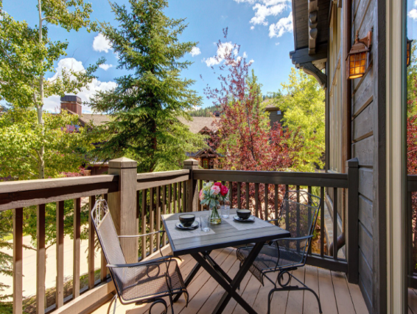 Experience Luxury Ski-In/Ski-Out Living in Deer Valley