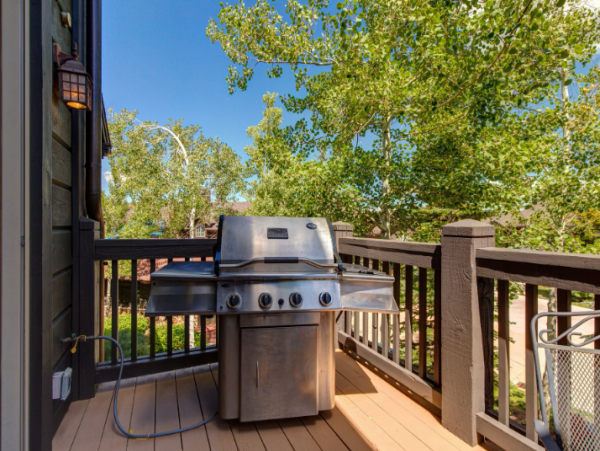 Experience Luxury Ski-In/Ski-Out Living in Deer Valley