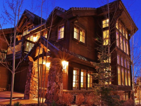 Experience Luxury Ski-In/Ski-Out Living in Deer Valley