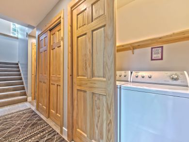 6 Bedroom for 20 Guests in Park City 6 Bedroom for 20 Guests in Park City