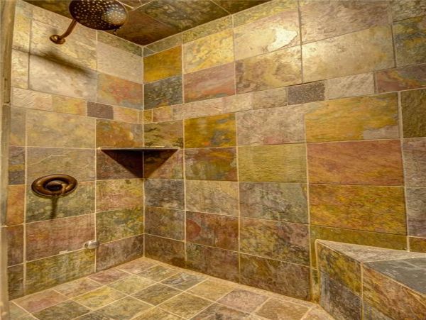 Luxury Townhome in Excellent location