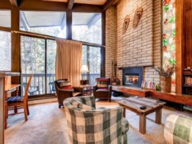 Breckenridge Vacation Condo Sleeps Eight Guests.
