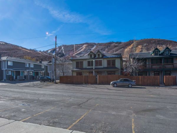 Mountain Views Park City Vacation Home Sleeps 12 Guests