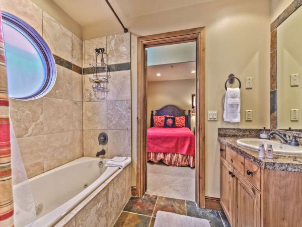 Mountain Views Park City Vacation Home Sleeps 12 Guests