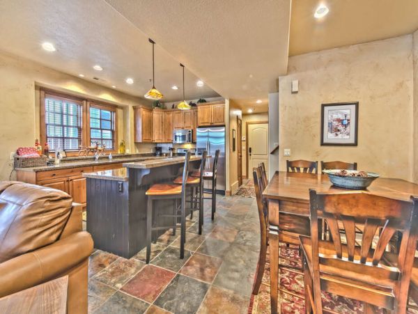 Mountain Views Park City Vacation Home Sleeps 12 Guests