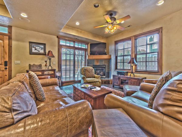 Mountain Views Park City Vacation Home Sleeps 12 Guests