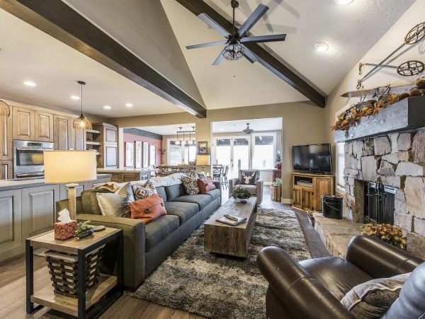 Beautiful Vacation Townhome Rental with 4 Bedrooms Sleeps 12