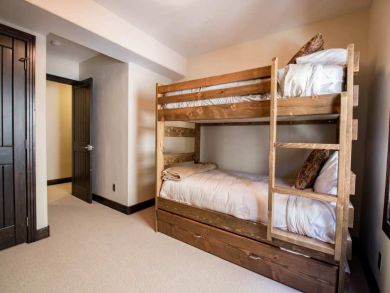 Park City Deer Valley Canyons Resort Condo 922921