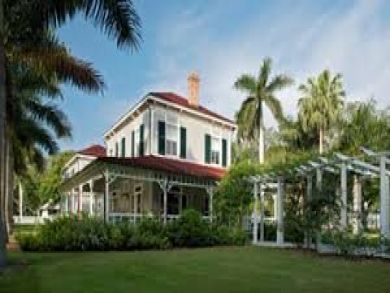 Fort Myers Vacation Townhouse Sleeps Eight Guests.