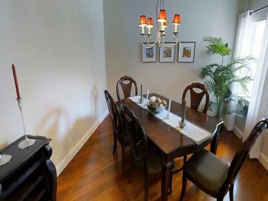 Fort Myers Vacation Townhouse Sleeps Eight Guests.