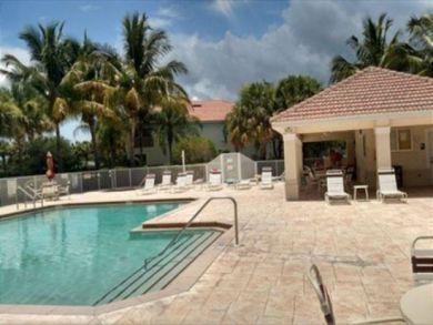 Fort Myers Vacation Townhouse Sleeps Eight Guests.