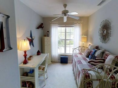 Fort Myers Vacation Townhouse Sleeps Eight Guests.