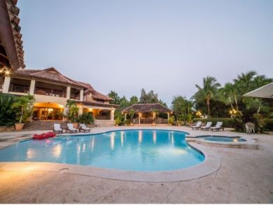 Dominican Republic 8 Bedroom Vacation Home Sleeps 18 Guests