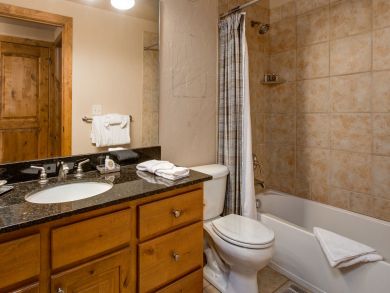 What a Stunning Three Bedroom Rental What a Stunning Three Bedroom Rental