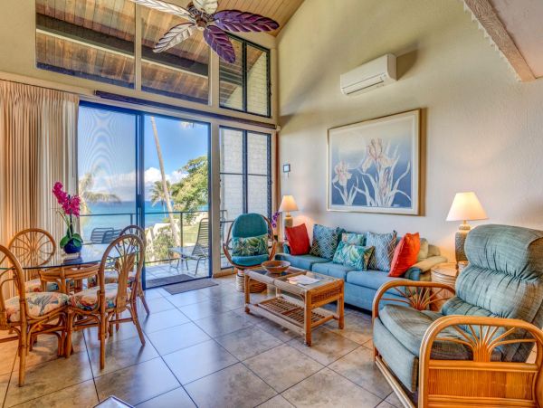 Napili Oceanfront One Bedroom Plus Loft Vacation Condo