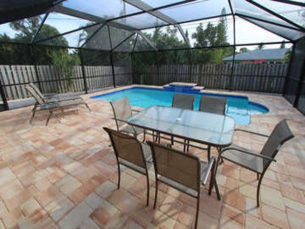 Naples Vacation Home Sleeps Eight Guests.