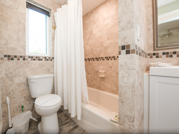 Bradenton Beach One Bedroom Rental Condo Short Walk to Beach