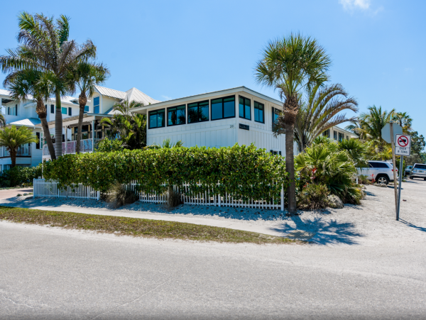 Bradenton Beach One Bedroom Rental Condo Short Walk to Beach