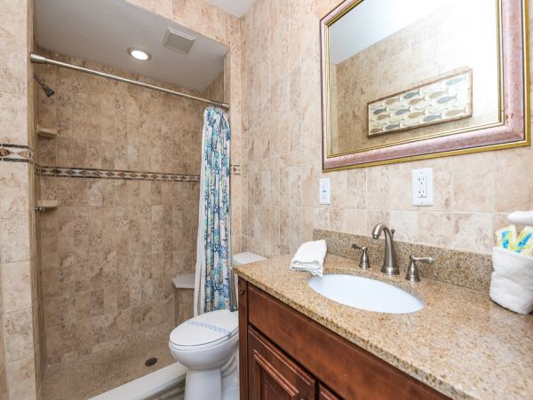 Bradenton Beach One Bedroom Rental Condo Short Walk to Beach