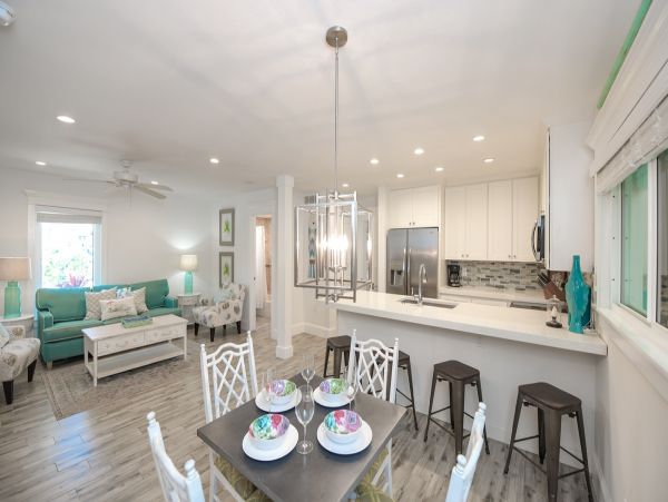 Bradenton Beach One Bedroom Rental Condo Short Walk to Beach