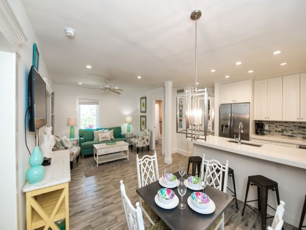 Bradenton Beach One Bedroom Rental Condo Short Walk to Beach