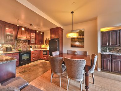 Deer Valley Vacation Townhome on Shuttle route