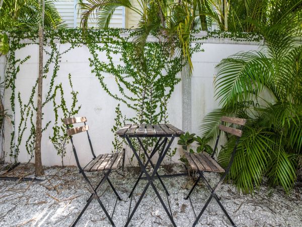 Anna Maria Island Vacation Rental - Bayside Retreat with Pool & Patio