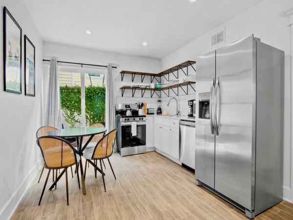 Anna Maria Island Vacation Rental - Bayside Retreat with Pool & Patio