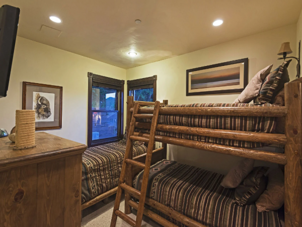 Modern Luxury Vacation Rental with 3 Bedrooms in Park City