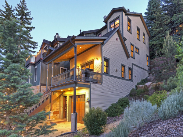 Modern Luxury Vacation Rental with 3 Bedrooms in Park City
