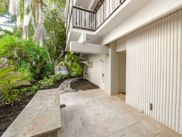 Anna Maria Amazing 7 Bedroom Home with a Beautiful Pool