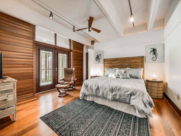 Anna Maria Amazing 7 Bedroom Home with a Beautiful Pool