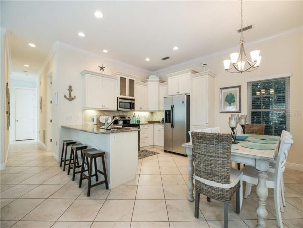 Holmes Beach Vacation Rental Pool Home Five Bedrooms