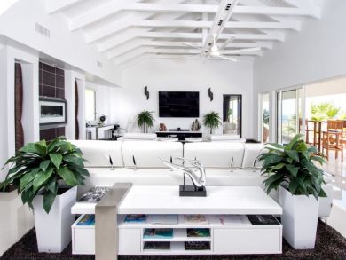 Saint Maarten Vacation Home Sleeps twelve Guests.