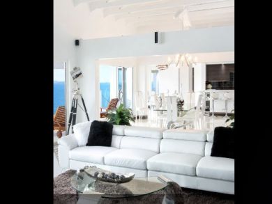 Saint Maarten Vacation Home Sleeps twelve Guests.