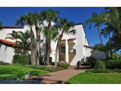Longboat Key Vacation Condo Sleeps Six Guests.