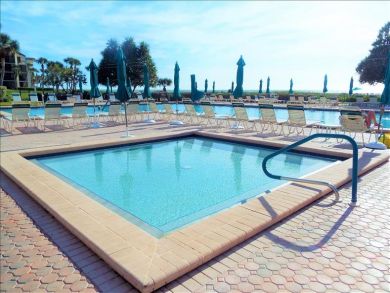Longboat Key Vacation Condo Sleeps Six Guests.