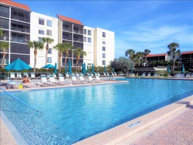 Longboat Key Vacation Condo Sleeps Six Guests.