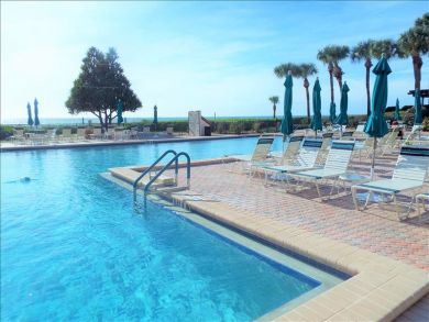 Longboat Key Vacation Condo Sleeps Six Guests.