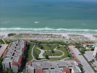 Longboat Key Vacation Condo Sleeps Six Guests.