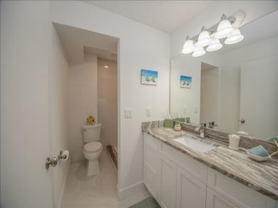 Longboat Key Vacation Condo Sleeps Six Guests.