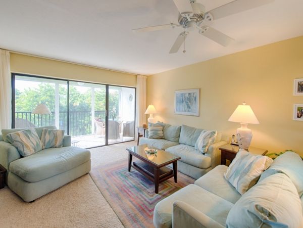 Newly Renovated Two Bedroom Condo with Amazing Location