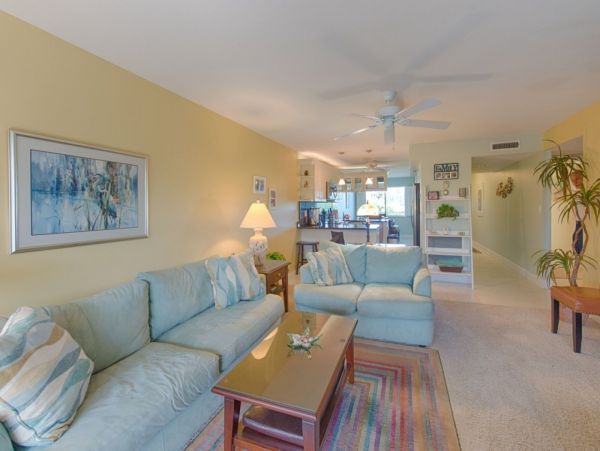 Newly Renovated Two Bedroom Condo with Amazing Location