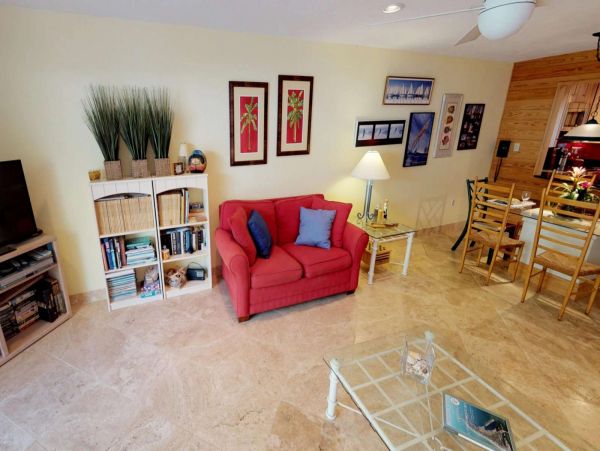 Longboat Key Vacation Condo Sleeps Six Guests.