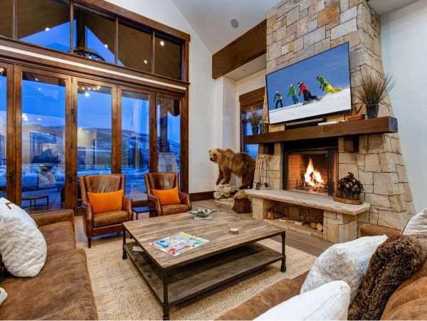 Oakley Luxury Vacation Home Mountain Views 22 Guests