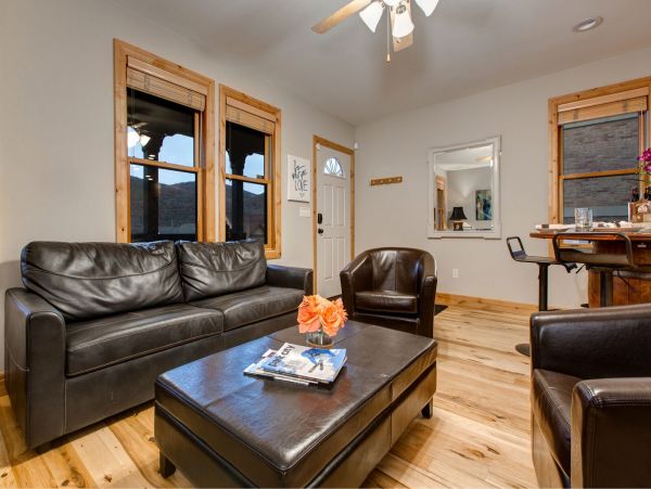 Very Convenient location short walk to Main Street and slope