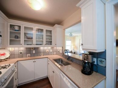 Anna Maria Island Holmes Beach Home 923350