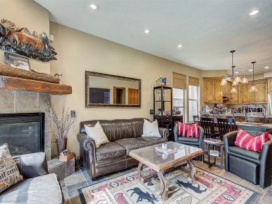 Four Bedroom Vacation Home in Park City with Beautiful View & Walk to Lift